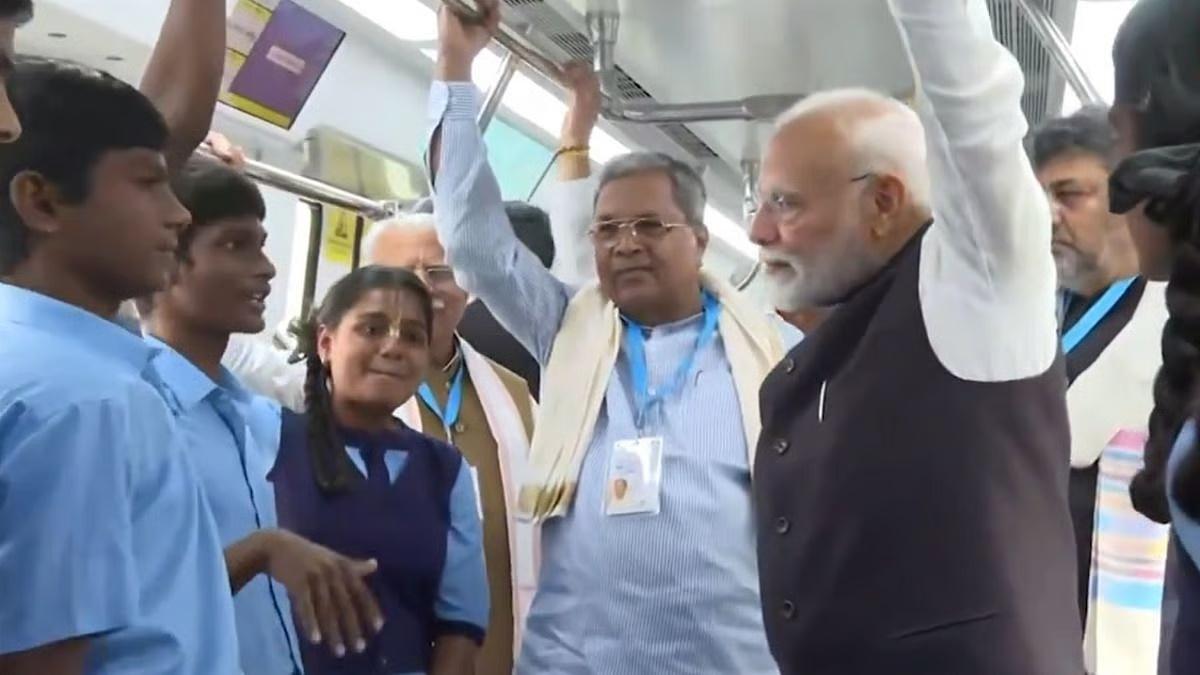PM Modi Flags Off Bengaluru’s Yellow Line Metro, Interacts With ...